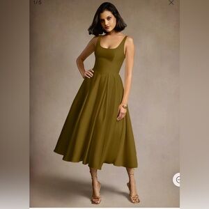 NEW WITH TAGS! AZAZIE OLIVIA MOSS GREEN PLEATED MIDI DRESS